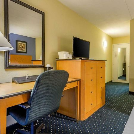 Aire Hotel Lebanon Hershey Esterno foto