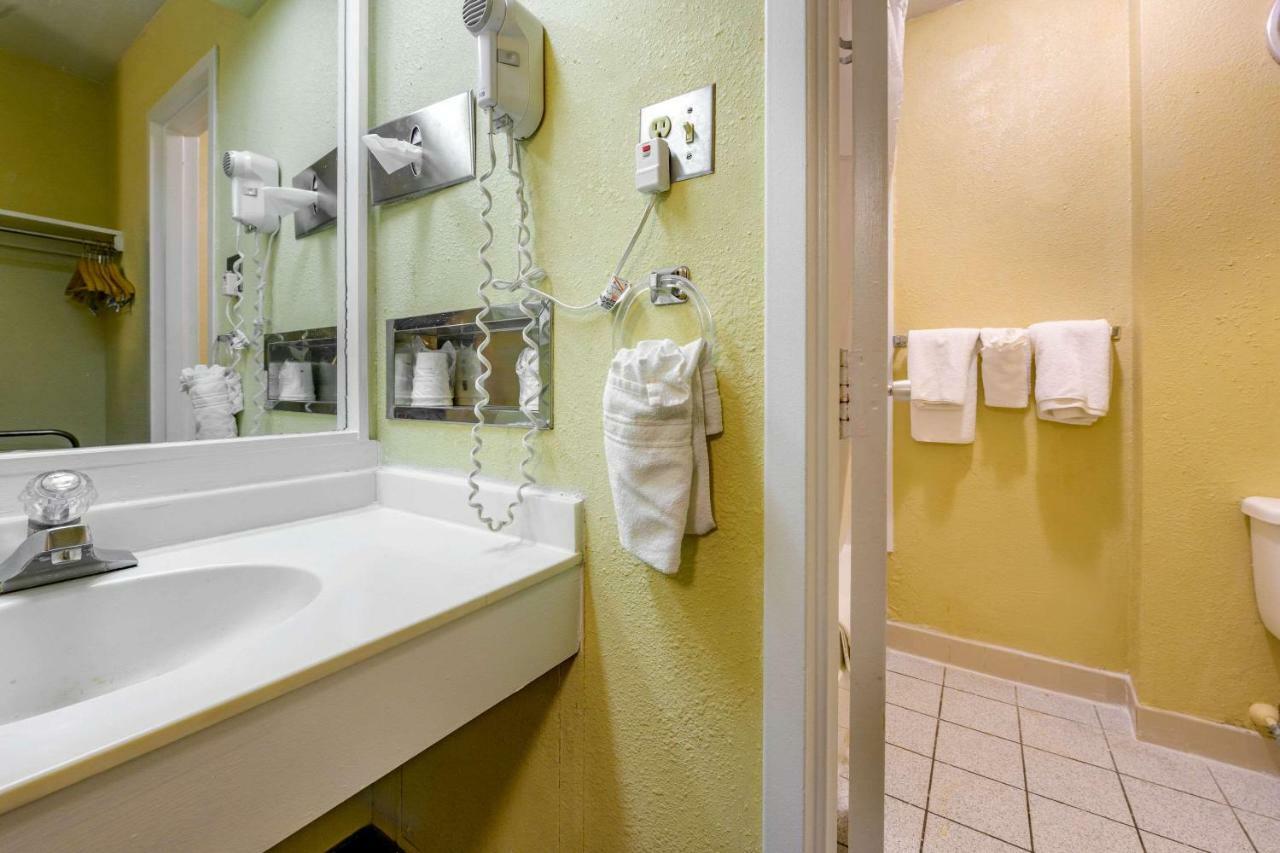 Aire Hotel Lebanon Hershey Esterno foto