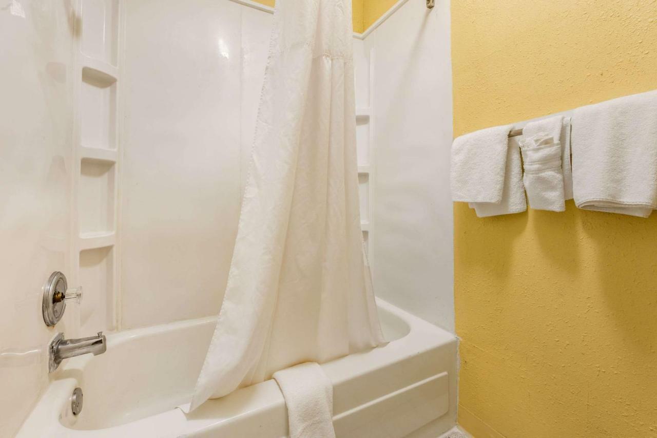 Aire Hotel Lebanon Hershey Esterno foto