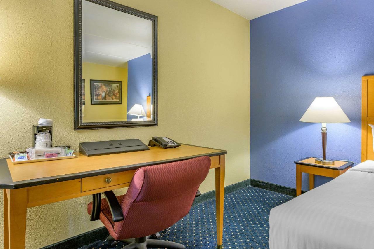 Aire Hotel Lebanon Hershey Esterno foto
