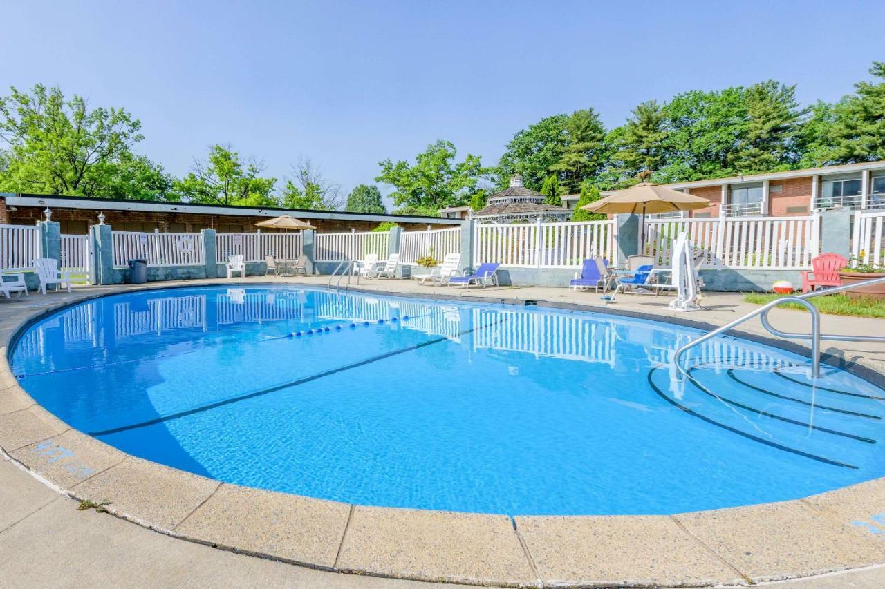 Aire Hotel Lebanon Hershey Esterno foto