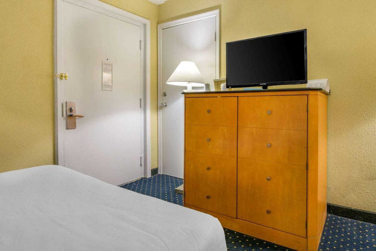 Aire Hotel Lebanon Hershey Esterno foto
