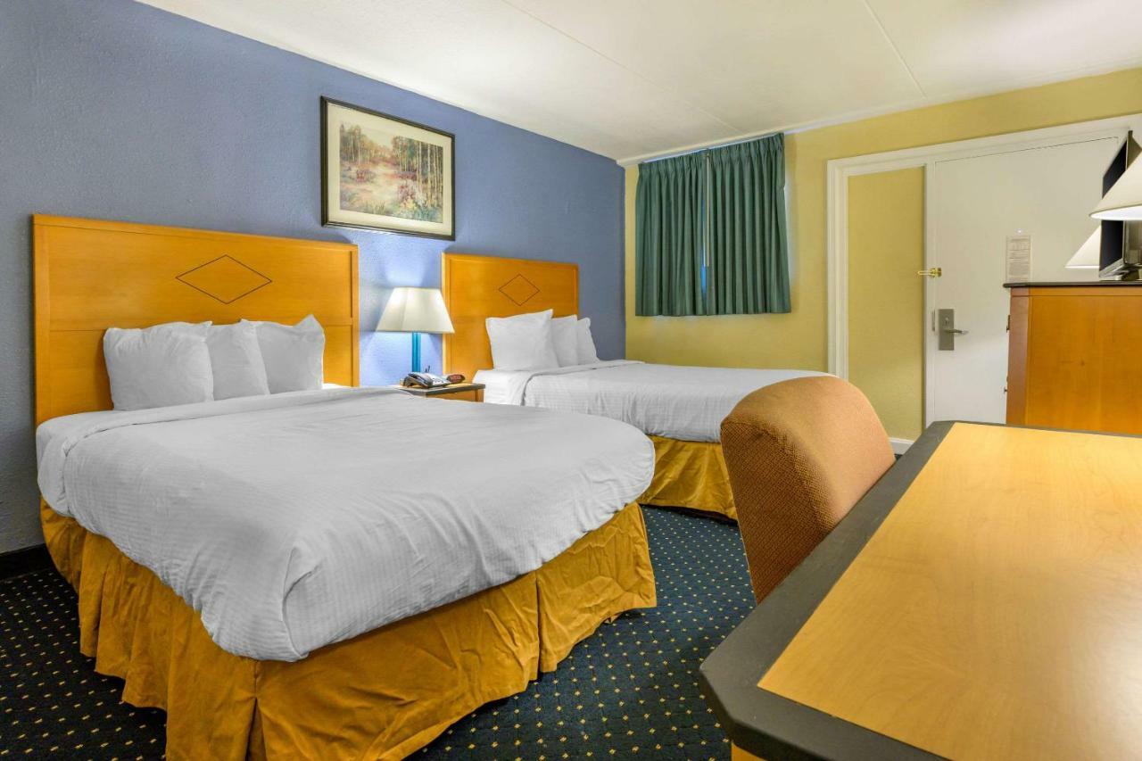 Aire Hotel Lebanon Hershey Esterno foto